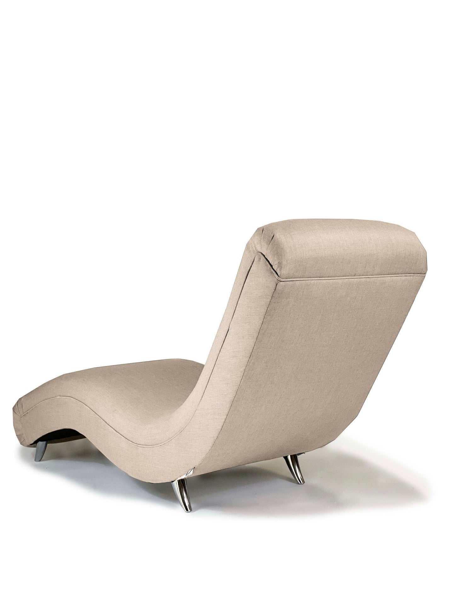 Sweeping Outdoor Chaise Lounge